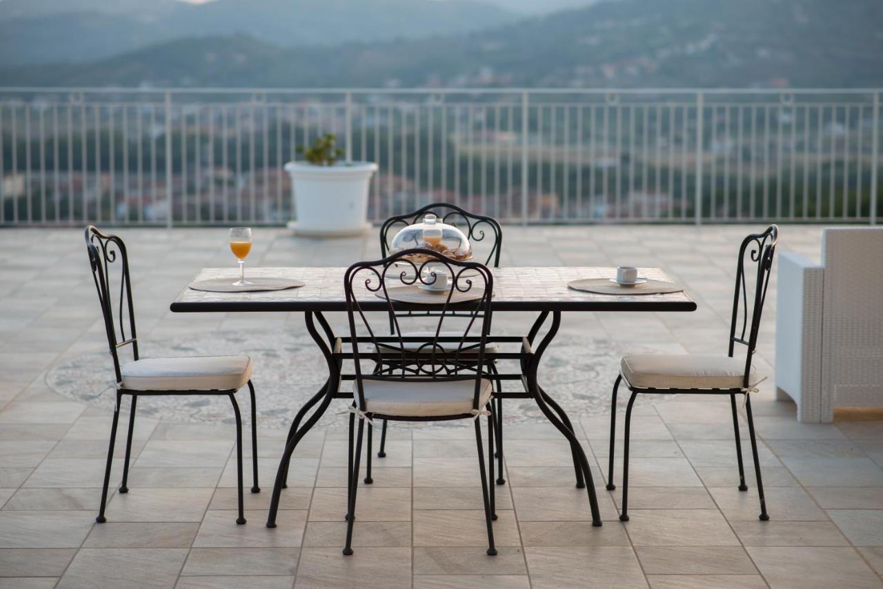 Villa Marchesa Castelnuovo Cilento Buitenkant foto