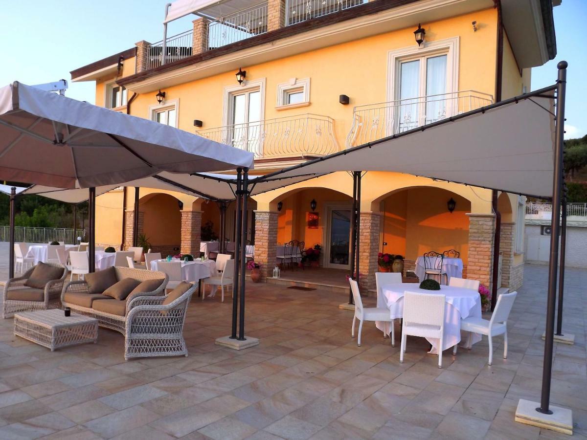Villa Marchesa Castelnuovo Cilento Buitenkant foto